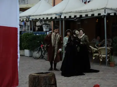 Rievocazione La nossa storia 'n Piaza, Malè 2013 — fotografia 5 di 20